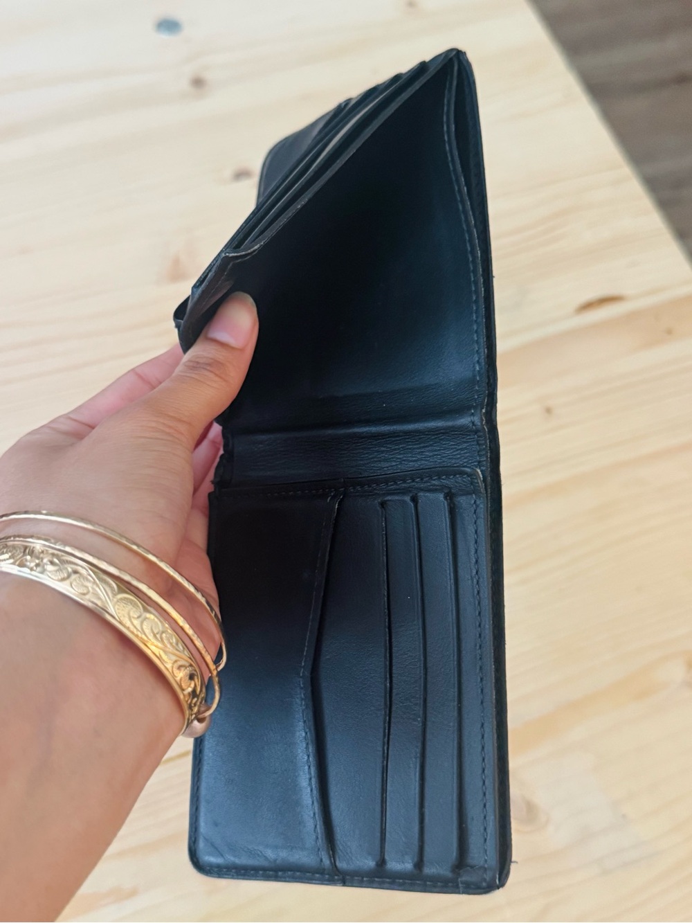 Louis Vuitton Black Wallet - Picture 5 of 11